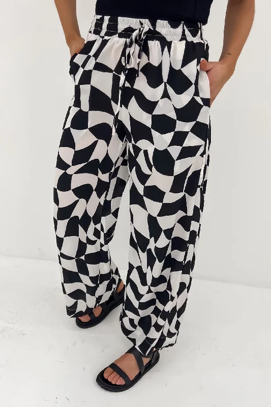 Brynn Pant Black White